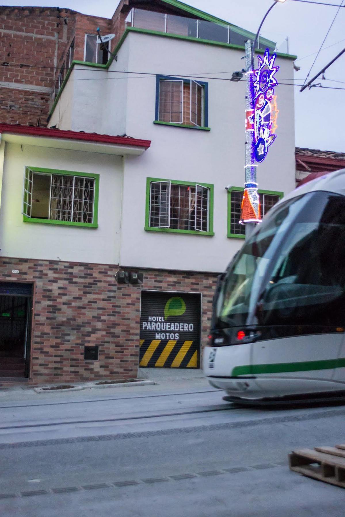 Ayenda 1231 Paradise Center Medellin Ngoại thất bức ảnh